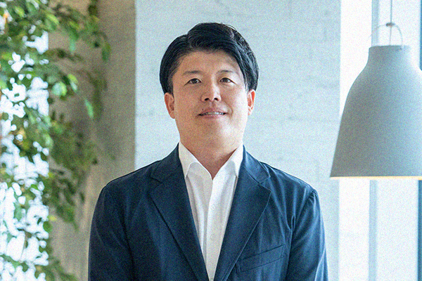 採用担当 上野